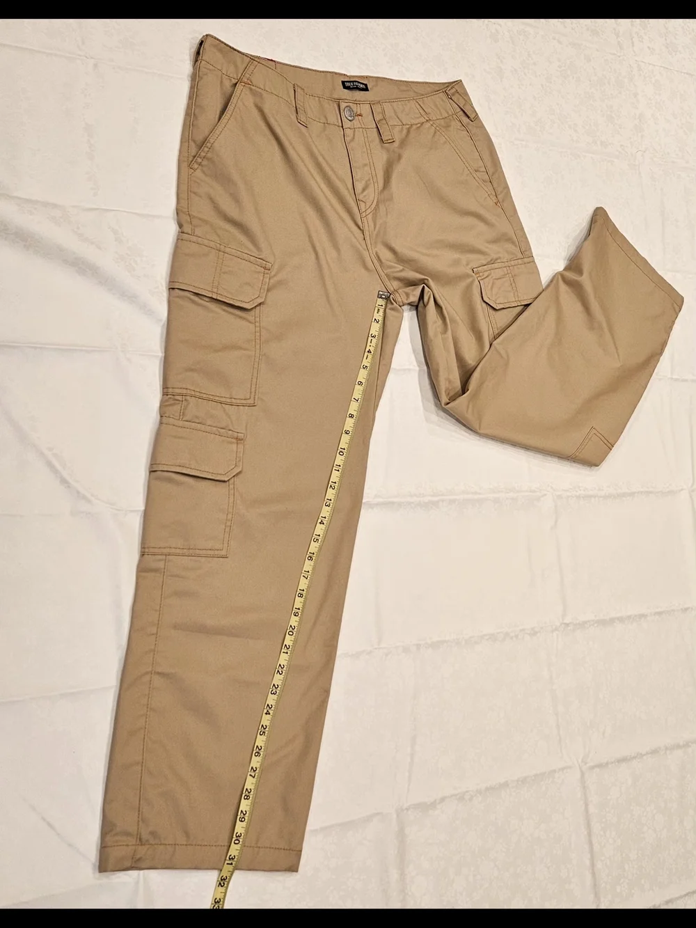 True Religion Men's Cargo Pants Size 31 Khaki Beige Khakis Embroidered Pockets - Picture 8 of 16